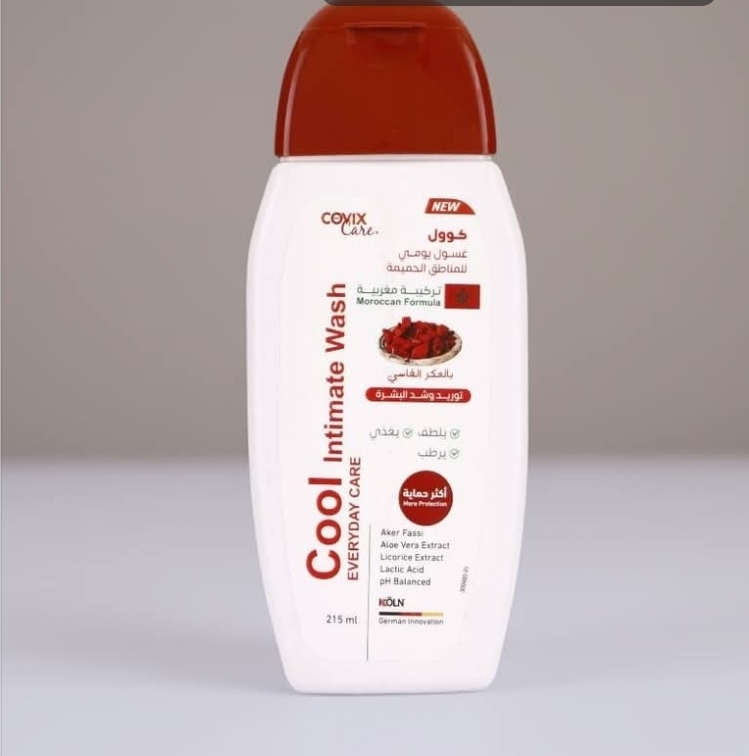 كوفيكس كير كول غسول يومي للمناطق الحميمية بالعكر الفارسي.