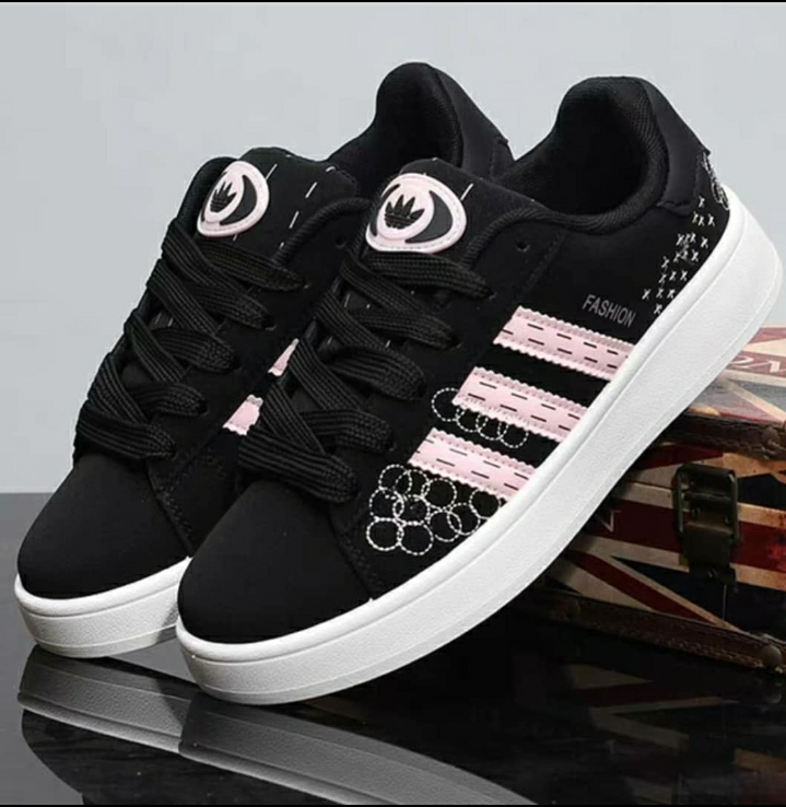 أديداس كامبوس